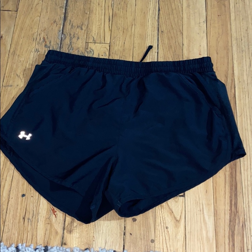 UNDER ARMOUR RUNNING SHORTS - Picture 2 of 3